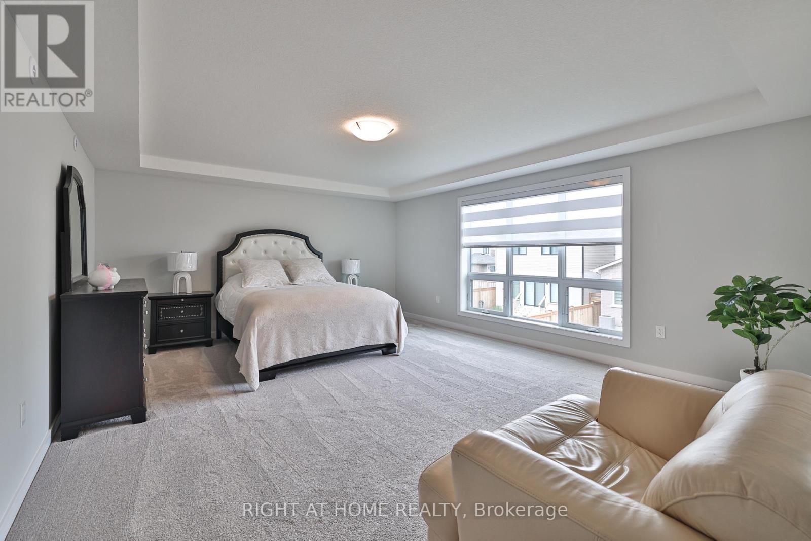 












8 RYDER AVENUE

,
Guelph (Kortright West),




Ontario
N1G4V5

