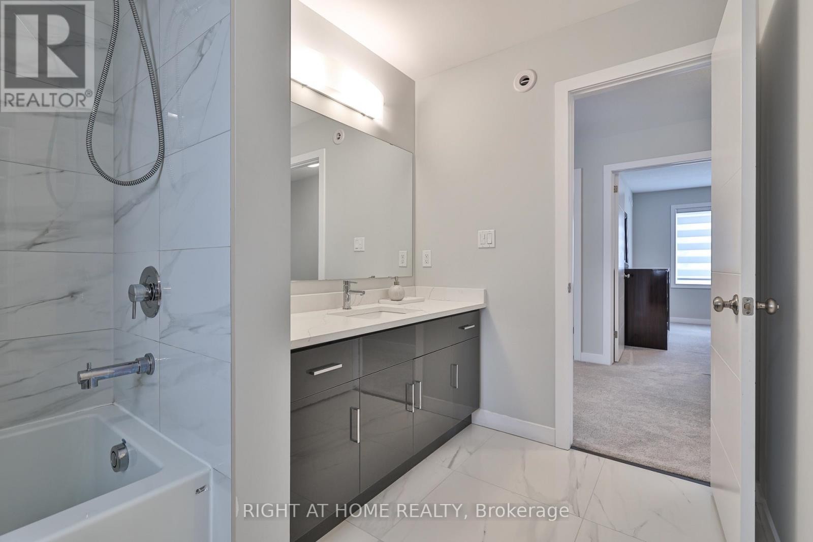 












8 RYDER AVENUE

,
Guelph (Kortright West),




Ontario
N1G4V5

