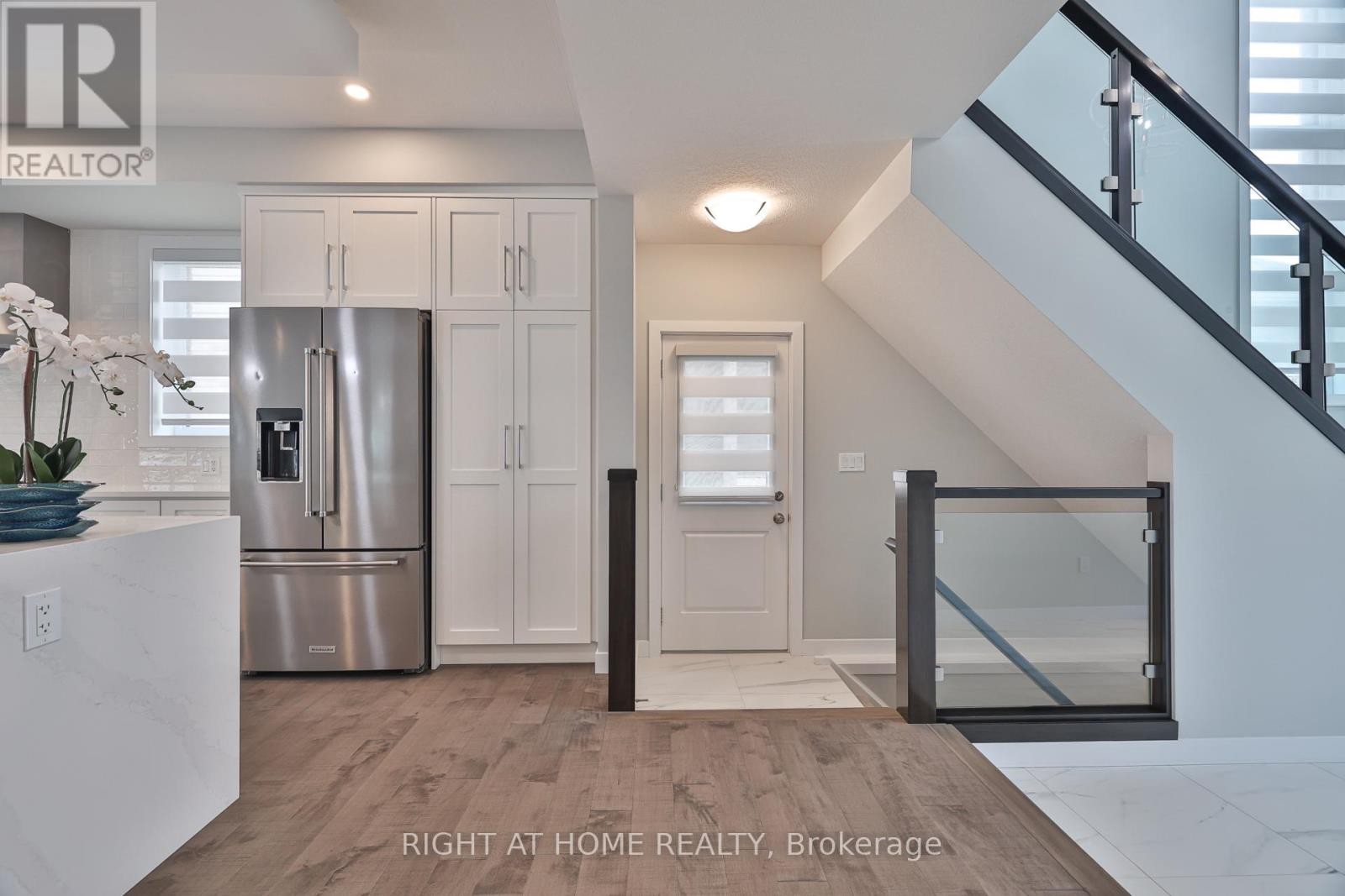 












8 RYDER AVENUE

,
Guelph (Kortright West),




Ontario
N1G4V5

