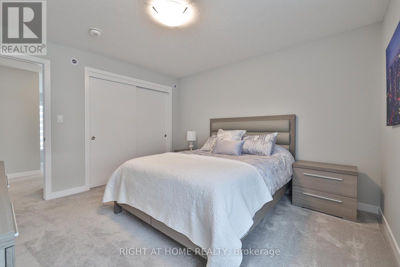












8 RYDER AVENUE

,
Guelph (Kortright West),




Ontario
N1G4V5

