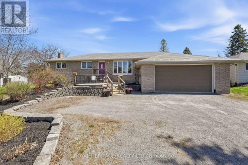 **2434 Wallbridge Loyalist Rd, Quinte West**