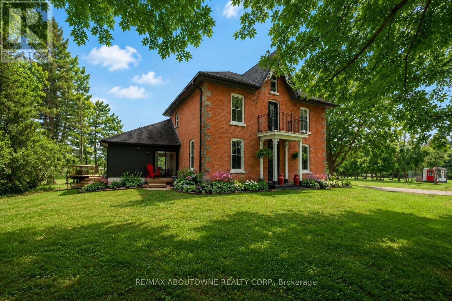 












674217 HURONTARIO STREET

,
Mono,




Ontario
L9W5R9

