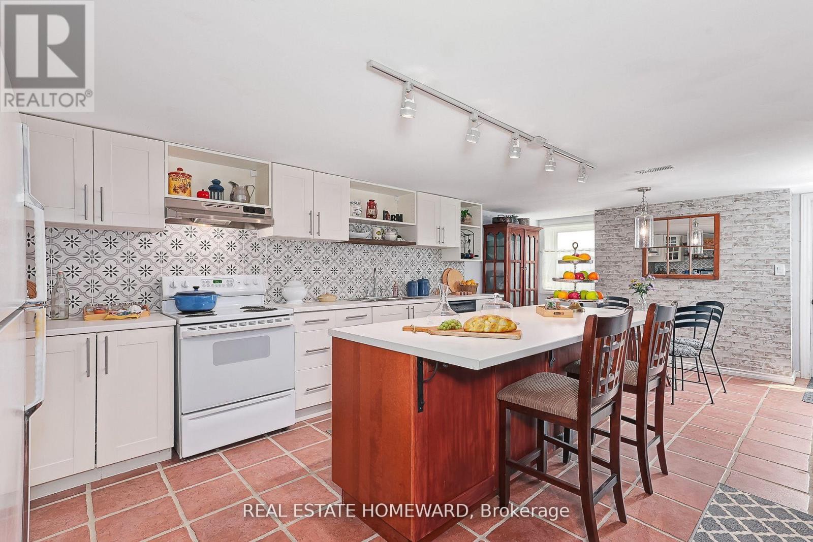 












137295 GREY ROAD 12

,
Meaford,




Ontario
N4L1W6

