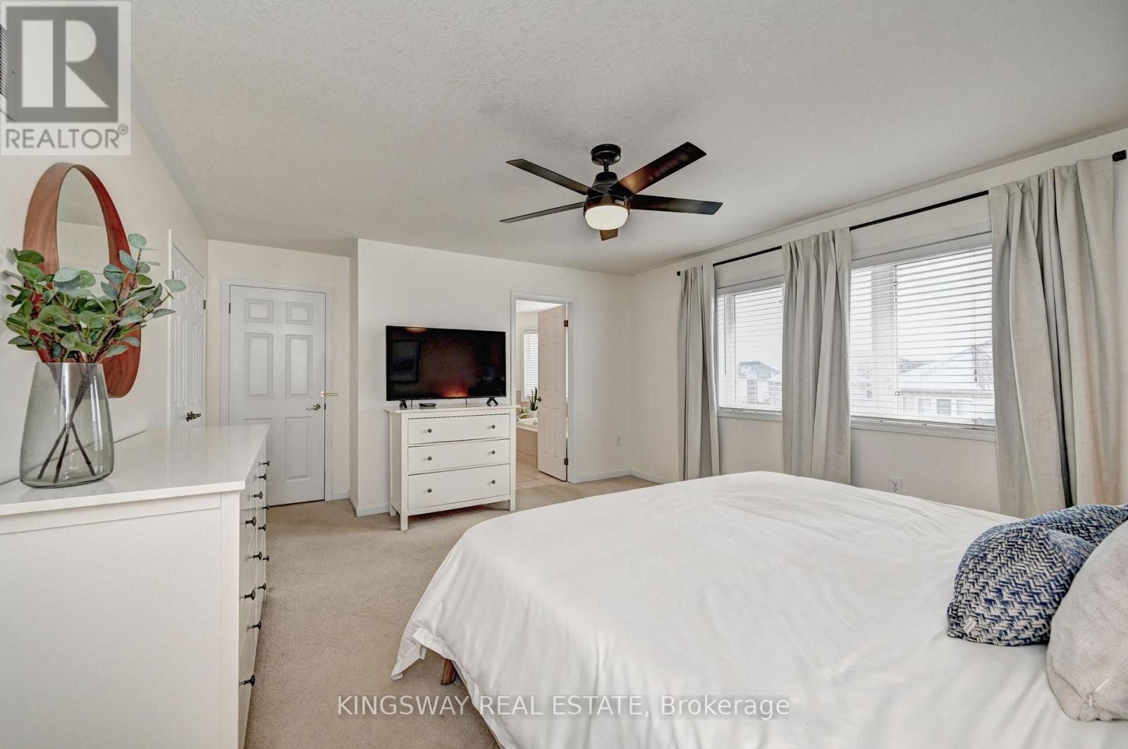 












222 BALDWIN DRIVE

,
Cambridge,




Ontario
N3C0B3

