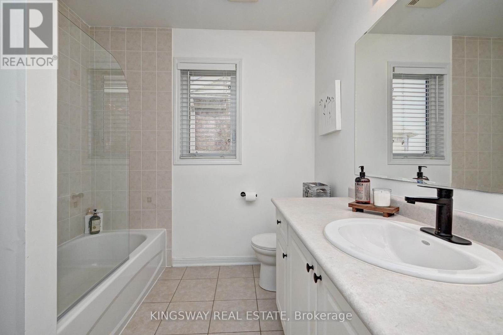 












222 BALDWIN DRIVE

,
Cambridge,




Ontario
N3C0B3

