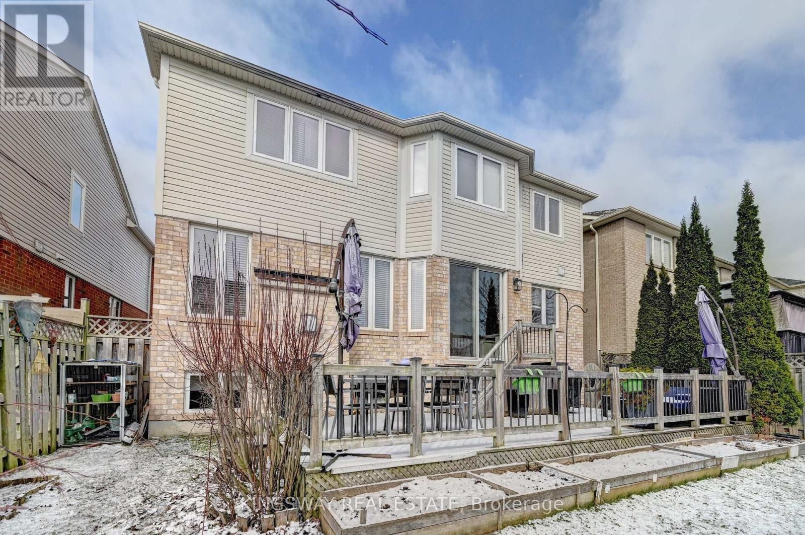 












222 BALDWIN DRIVE

,
Cambridge,




Ontario
N3C0B3

