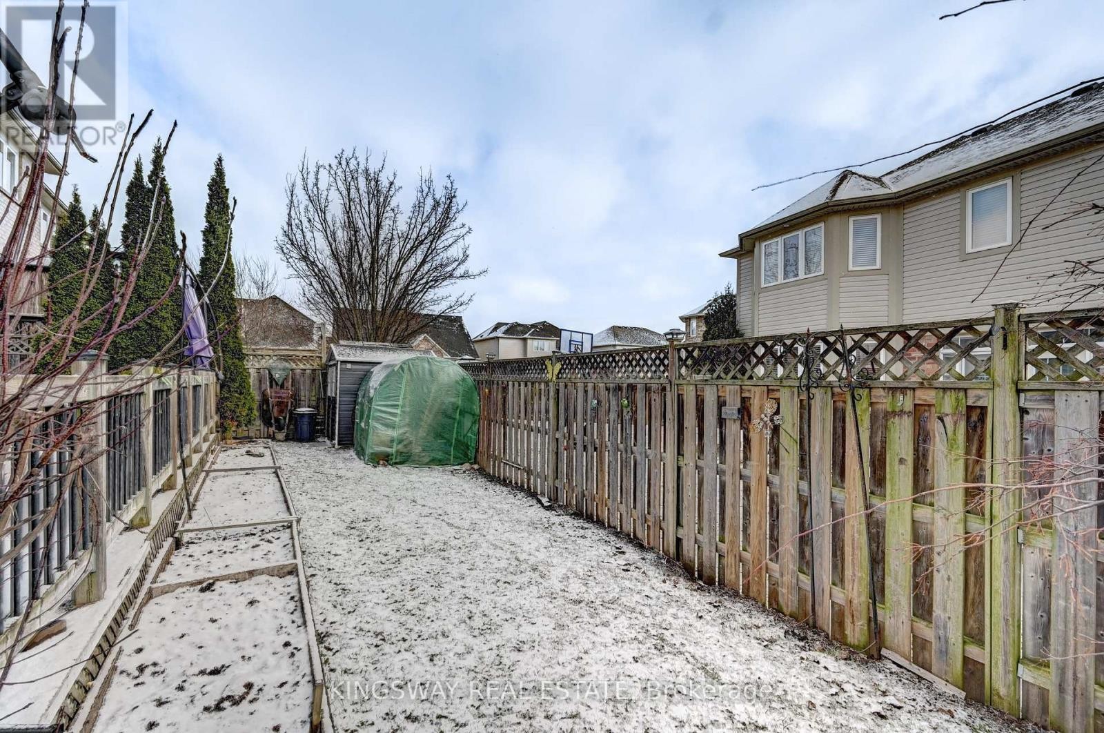 












222 BALDWIN DRIVE

,
Cambridge,




Ontario
N3C0B3

