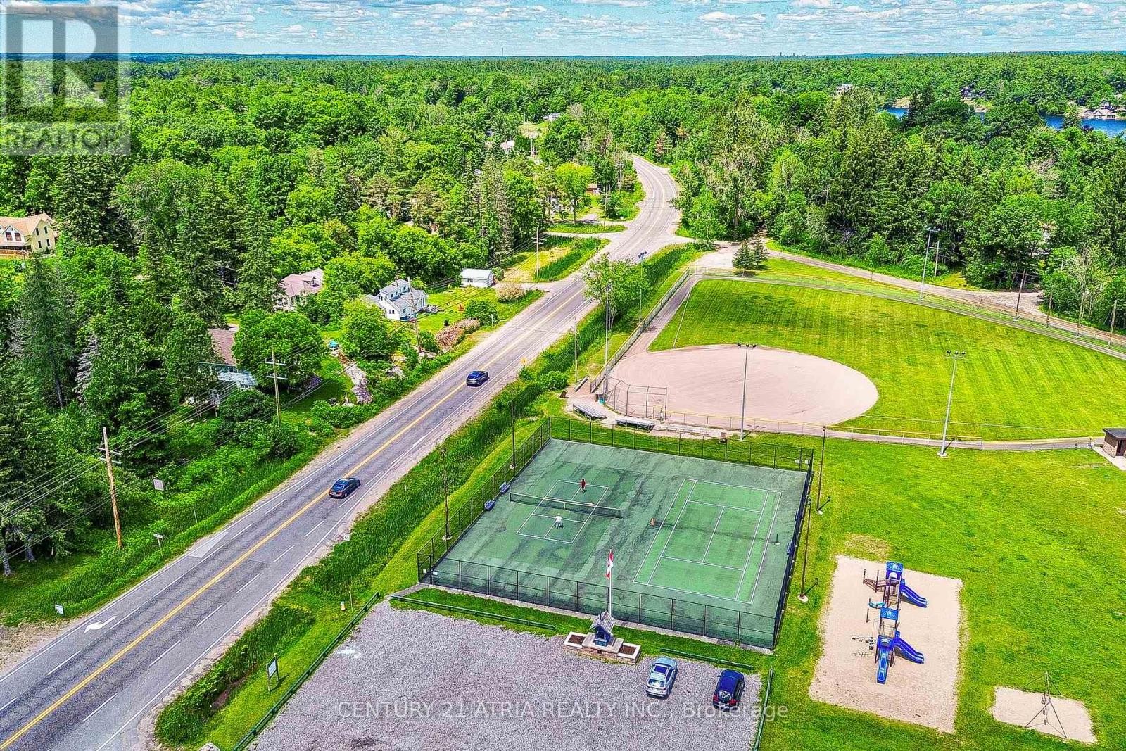 












785 MUSKOKA ROAD 169

,
Gravenhurst (Muskoka (S)),




Ontario
P1P0G1

