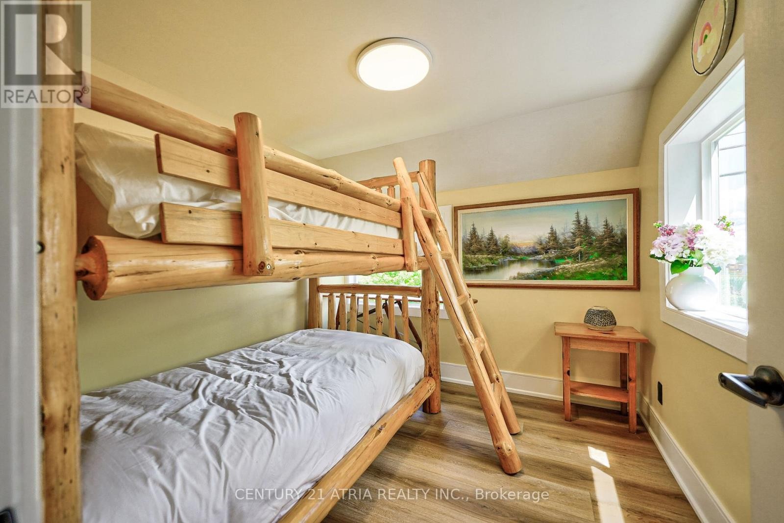 












785 MUSKOKA ROAD 169

,
Gravenhurst (Muskoka (S)),




Ontario
P1P0G1

