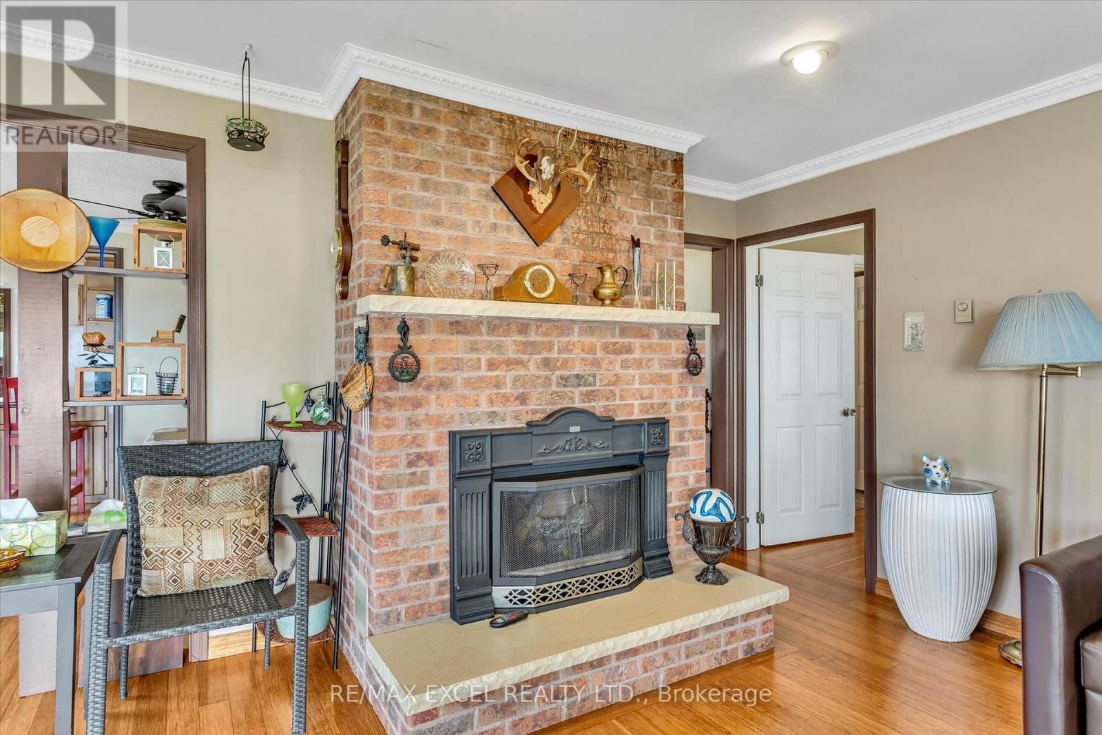 












665 NORTH SHORE DRIVE E

,
Otonabee-South Monaghan,




Ontario
P7B6B3

