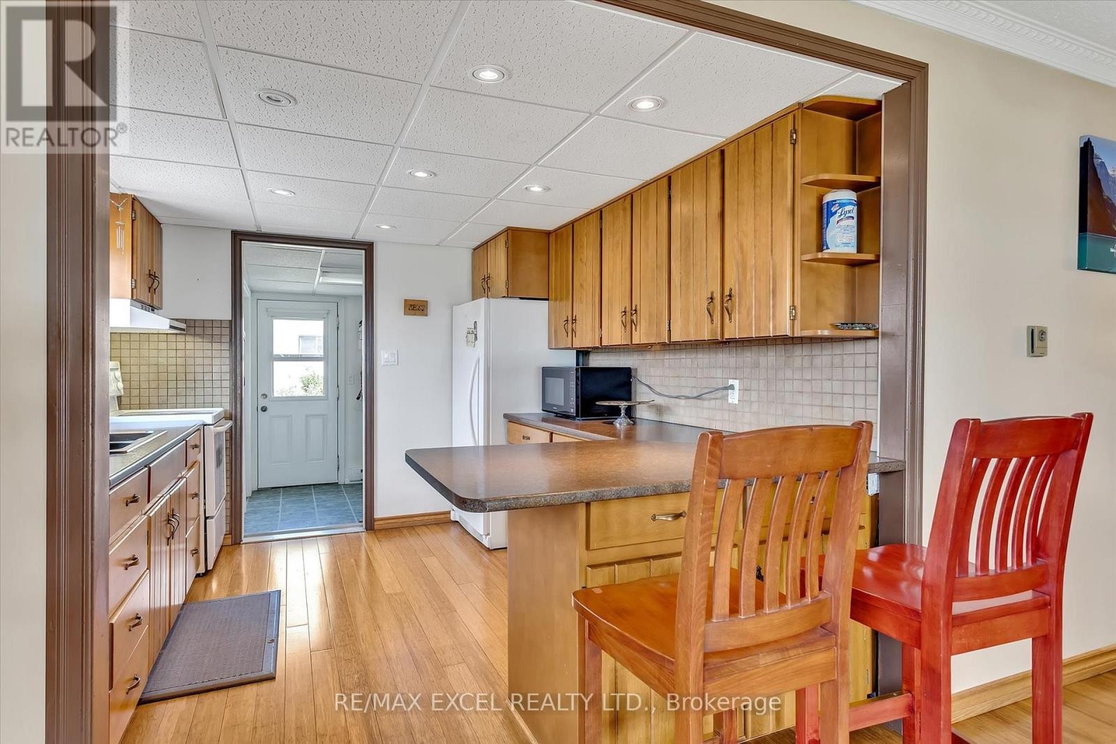 












665 NORTH SHORE DRIVE E

,
Otonabee-South Monaghan,




Ontario
P7B6B3

