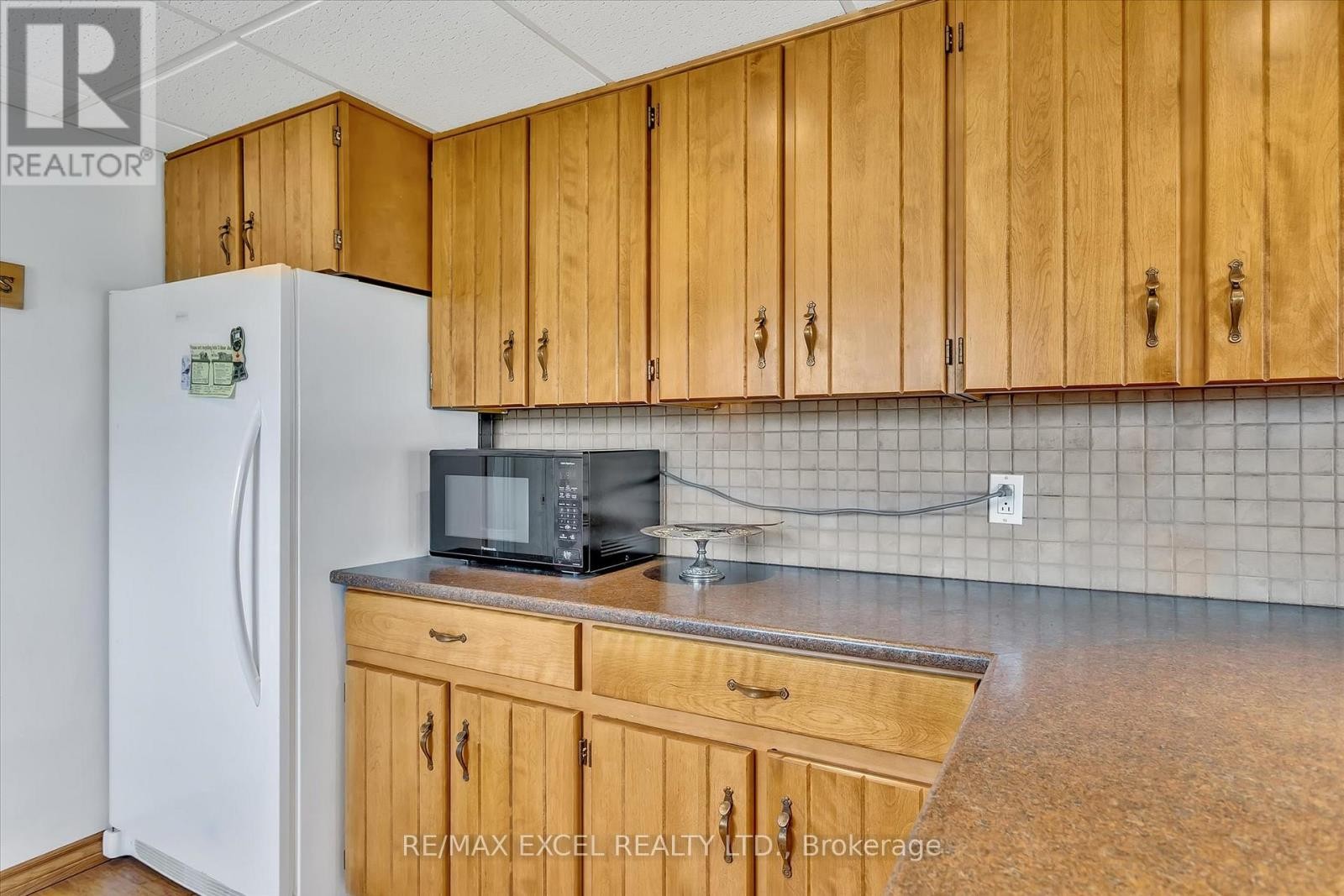 












665 NORTH SHORE DRIVE E

,
Otonabee-South Monaghan,




Ontario
P7B6B3

