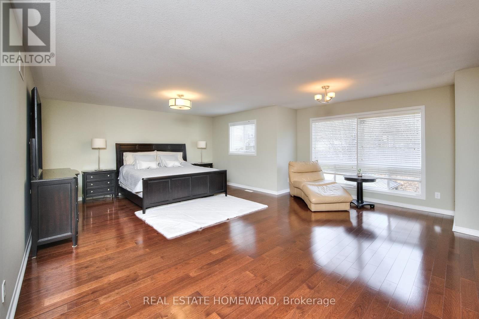 












225 RIDGEMERE COURT

,
Kitchener,




Ontario
N2P2V5

