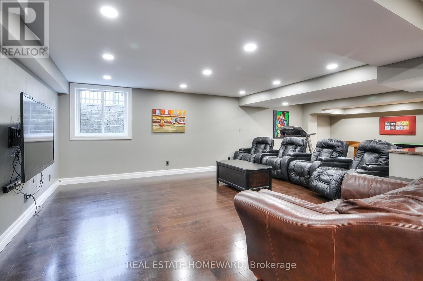 












225 RIDGEMERE COURT

,
Kitchener,




Ontario
N2P2V5

