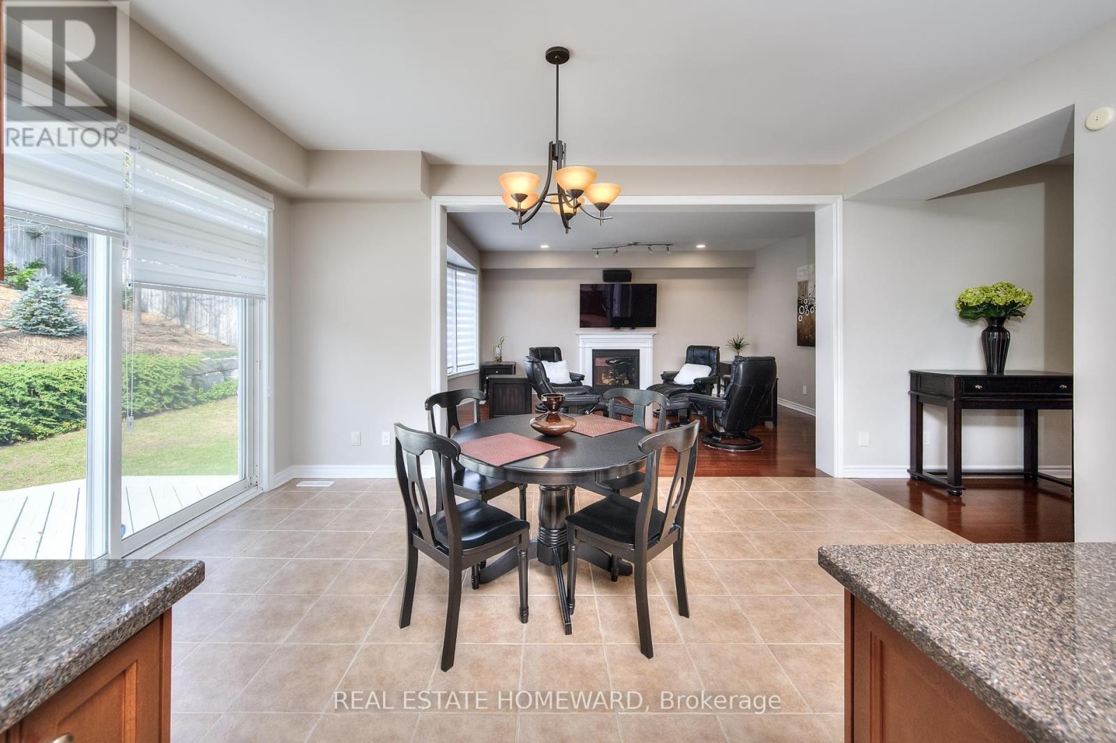 












225 RIDGEMERE COURT

,
Kitchener,




Ontario
N2P2V5

