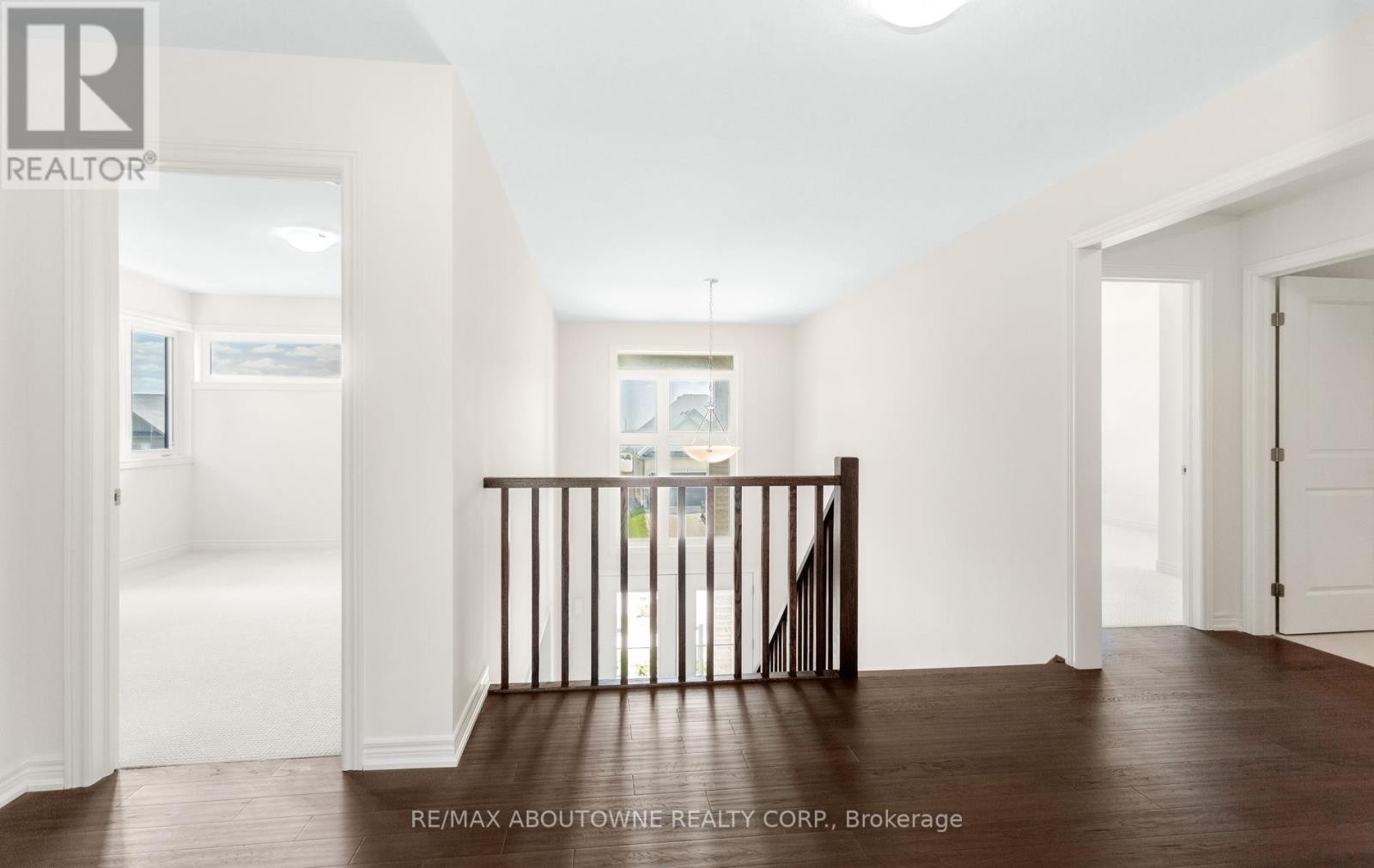 












10 MCGOVERN LANE

,
Brant (Paris),




Ontario
N3L0K3

