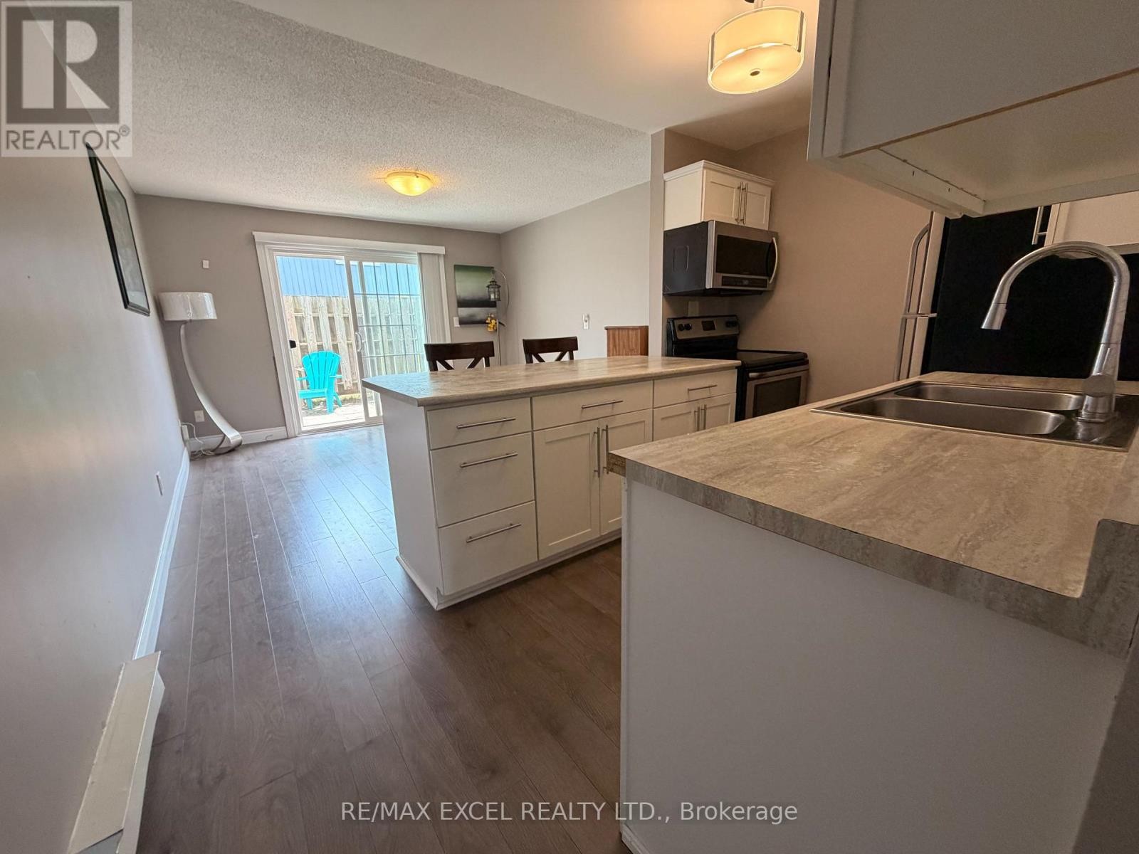 












16 - 8646 WILLOUGHBY DRIVE

,
Niagara Falls (Chippawa),




Ontario
L2G6X7

