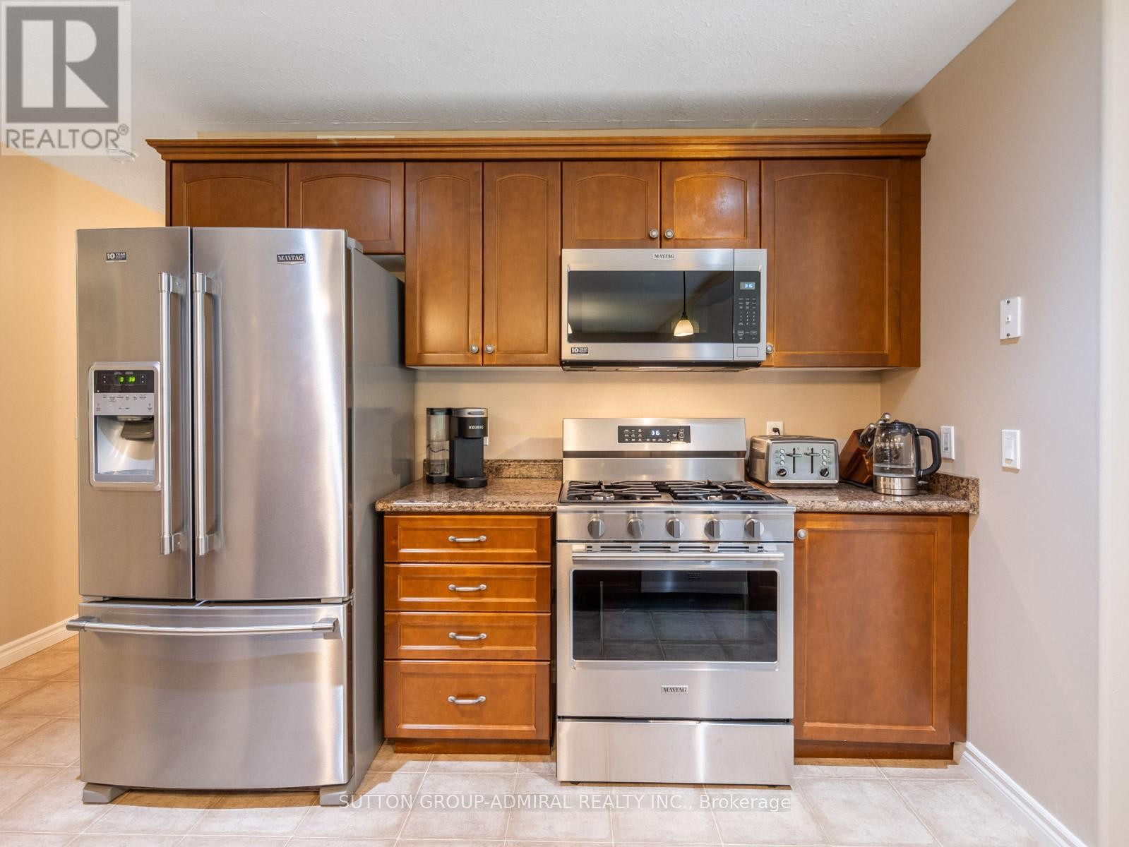 












6886 WELLINGTON RD 16

,
Centre Wellington,




Ontario
N0B1J0

