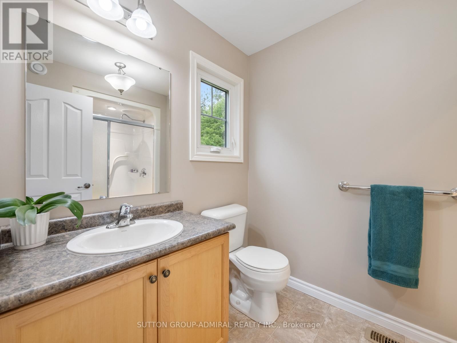 












6886 WELLINGTON RD 16

,
Centre Wellington,




Ontario
N0B1J0

