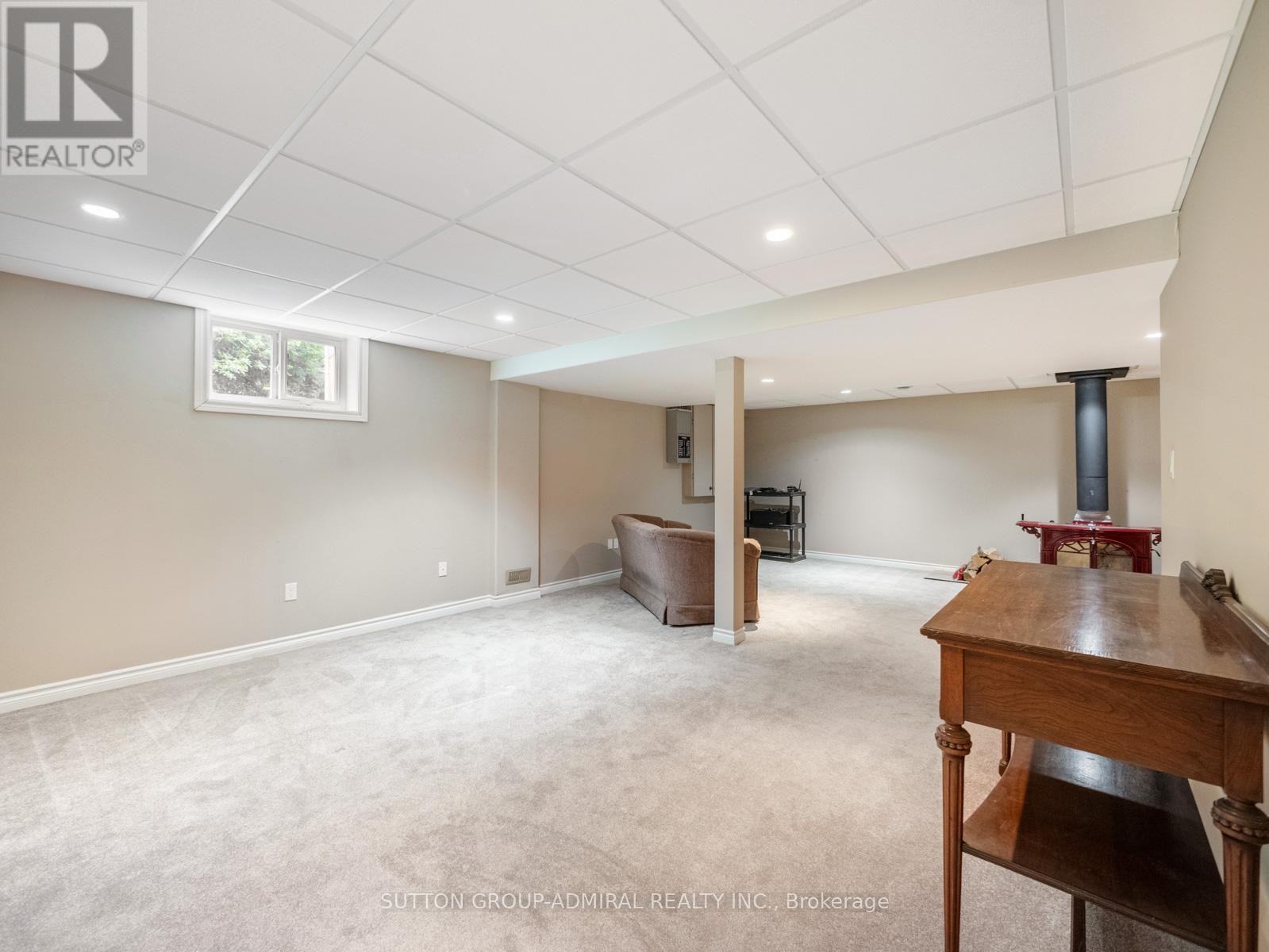 












6886 WELLINGTON RD 16

,
Centre Wellington,




Ontario
N0B1J0

