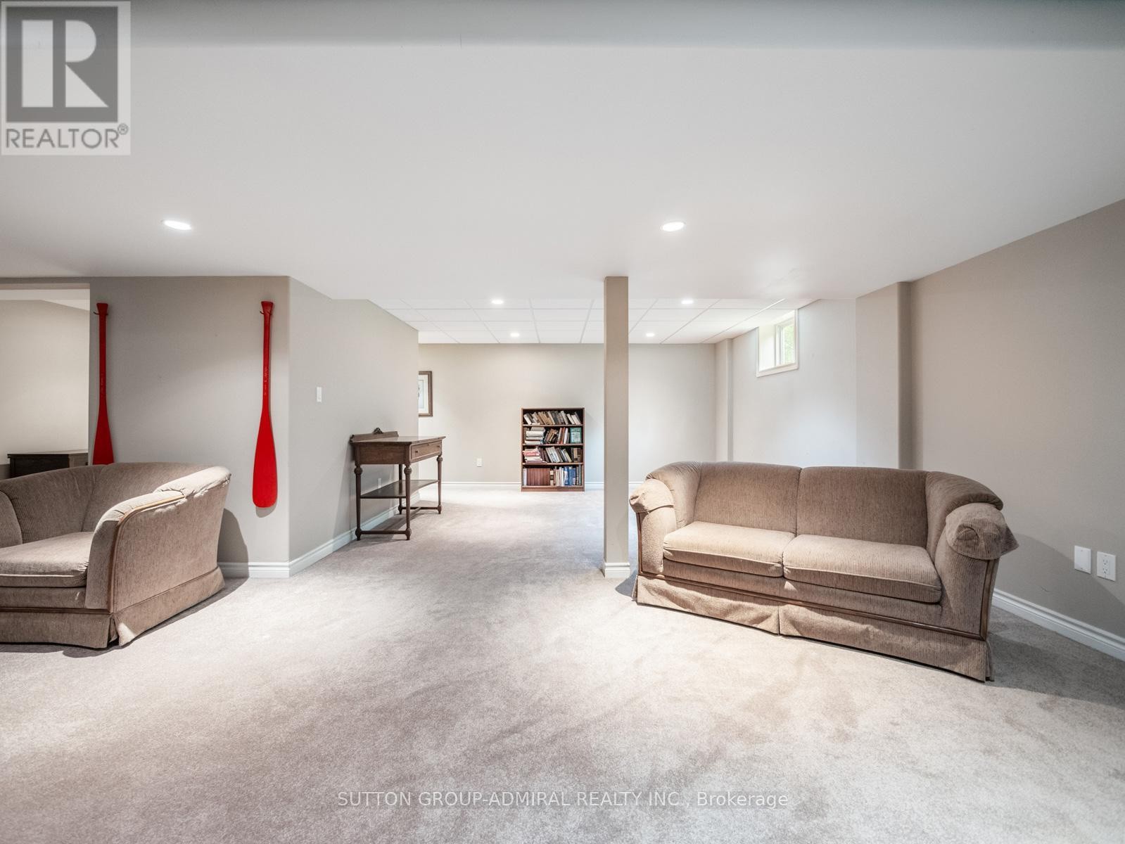 












6886 WELLINGTON RD 16

,
Centre Wellington,




Ontario
N0B1J0

