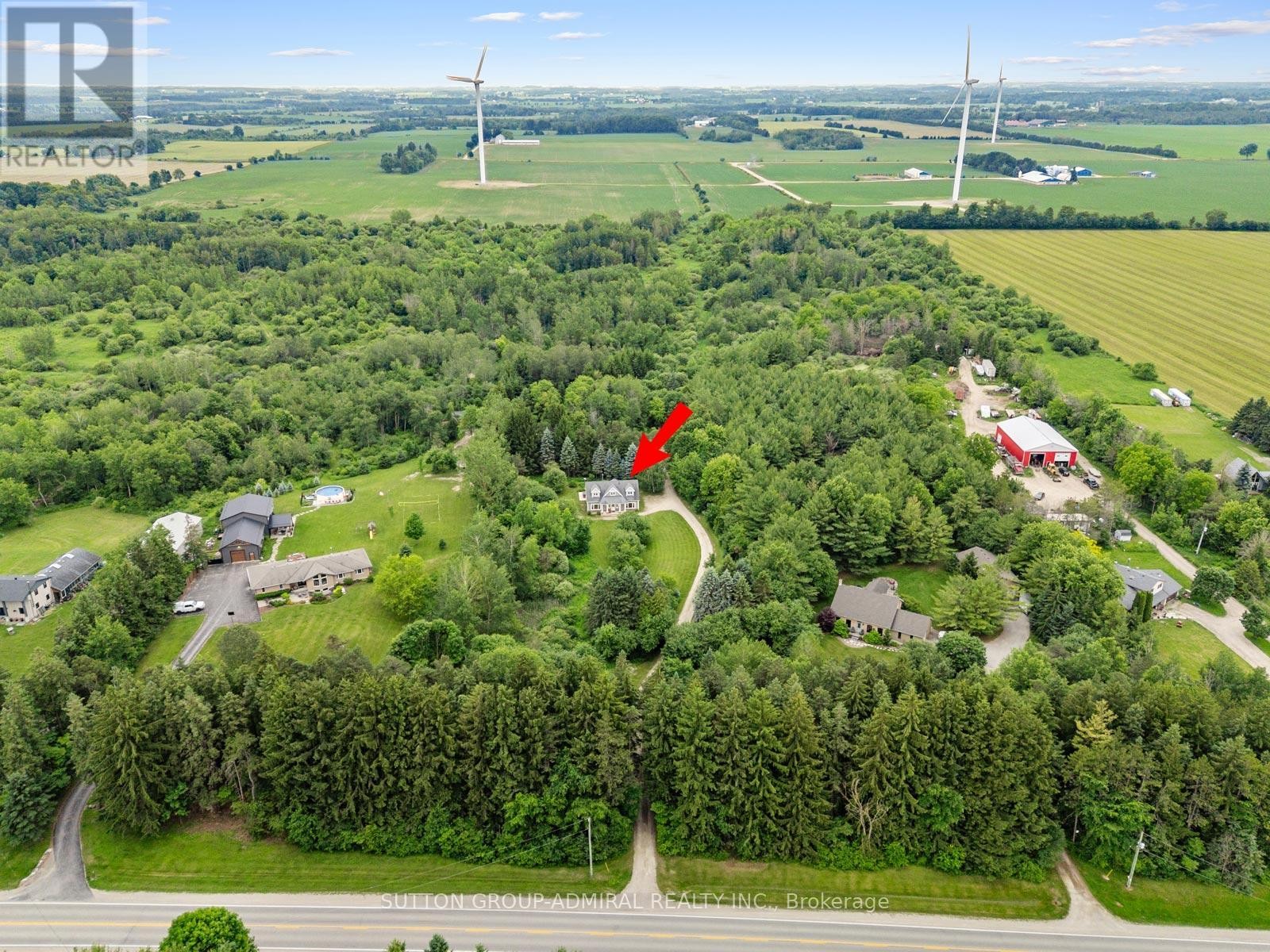 












6886 WELLINGTON RD 16

,
Centre Wellington,




Ontario
N0B1J0

