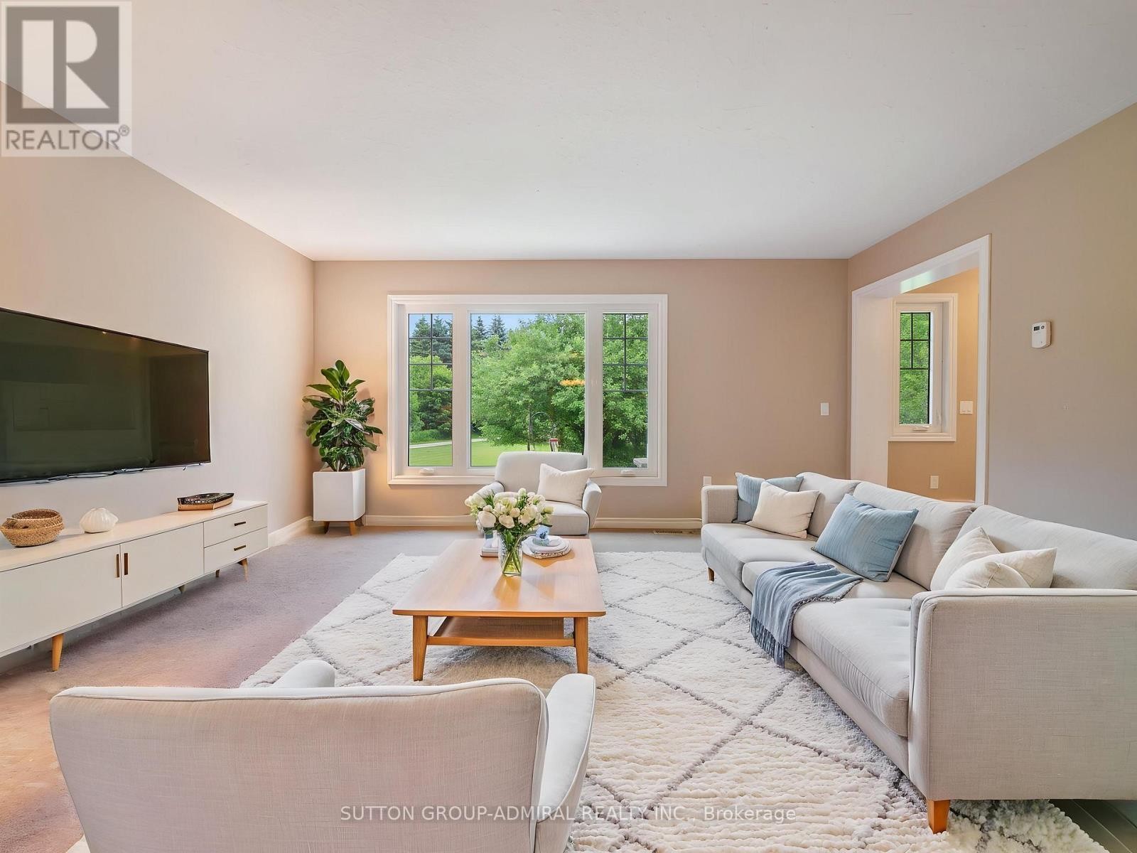 












6886 WELLINGTON RD 16

,
Centre Wellington,




Ontario
N0B1J0

