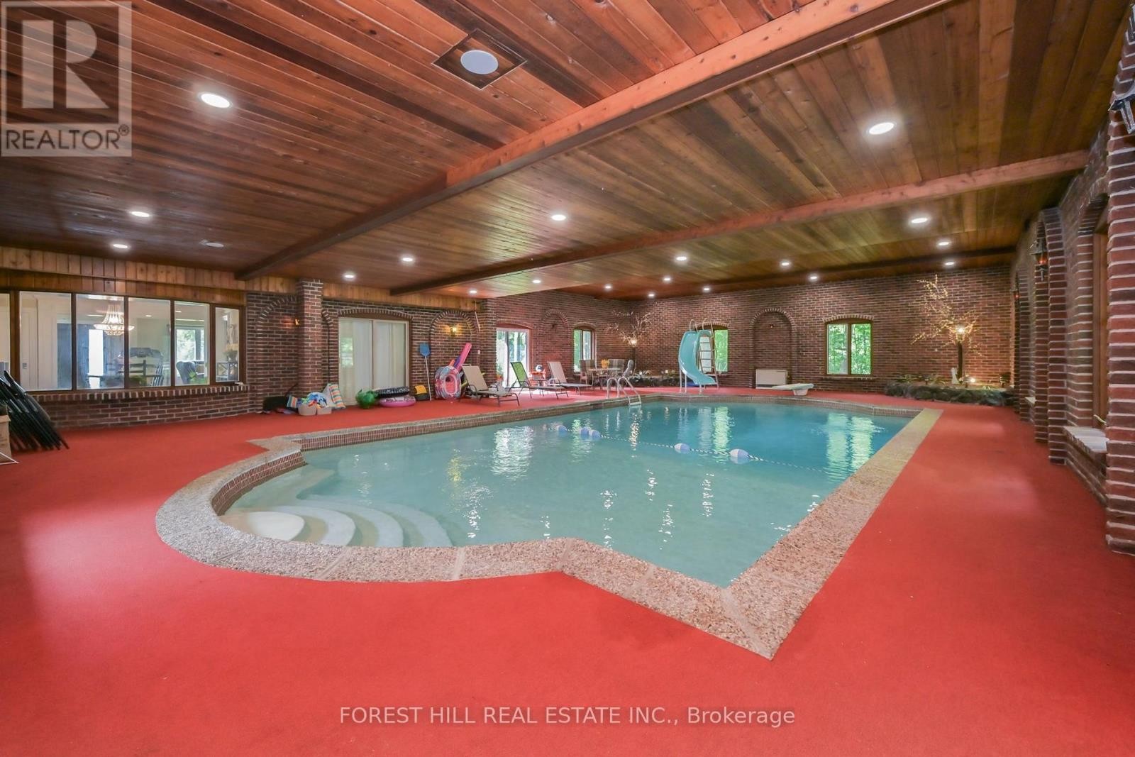 












347094 MONO CENTRE ROAD

,
Mono,




Ontario
L9W2Y8

