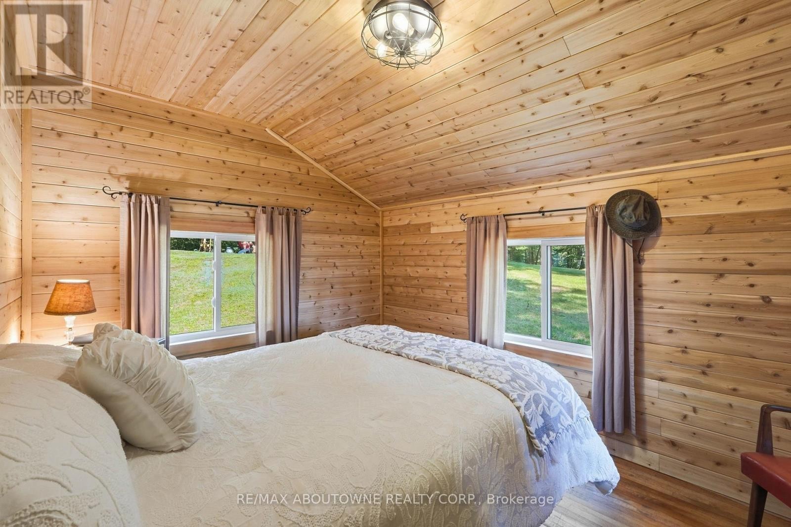 












370 FRASER LAKE

,
Carlow/Mayo (Carlow Ward),




Ontario
K0L1C0


