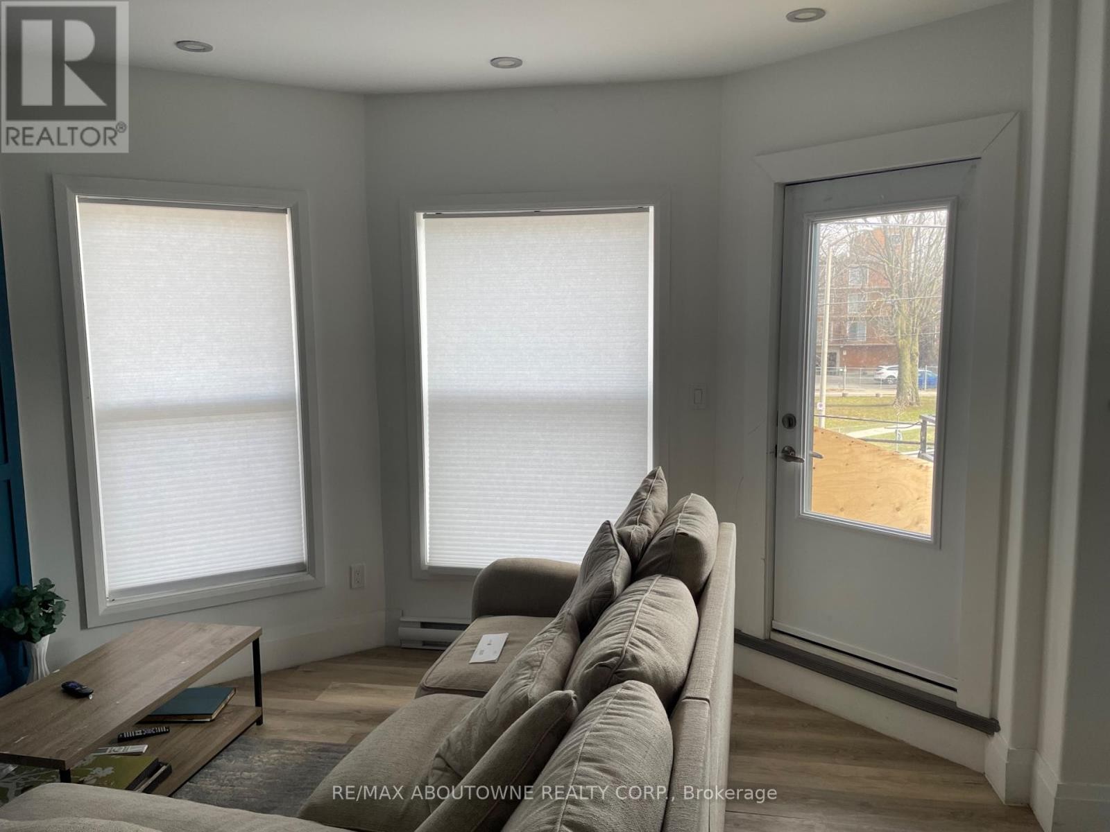 












66 WELLINGTON STREET S

,
Hamilton (Corktown),




Ontario
L8N2R1

