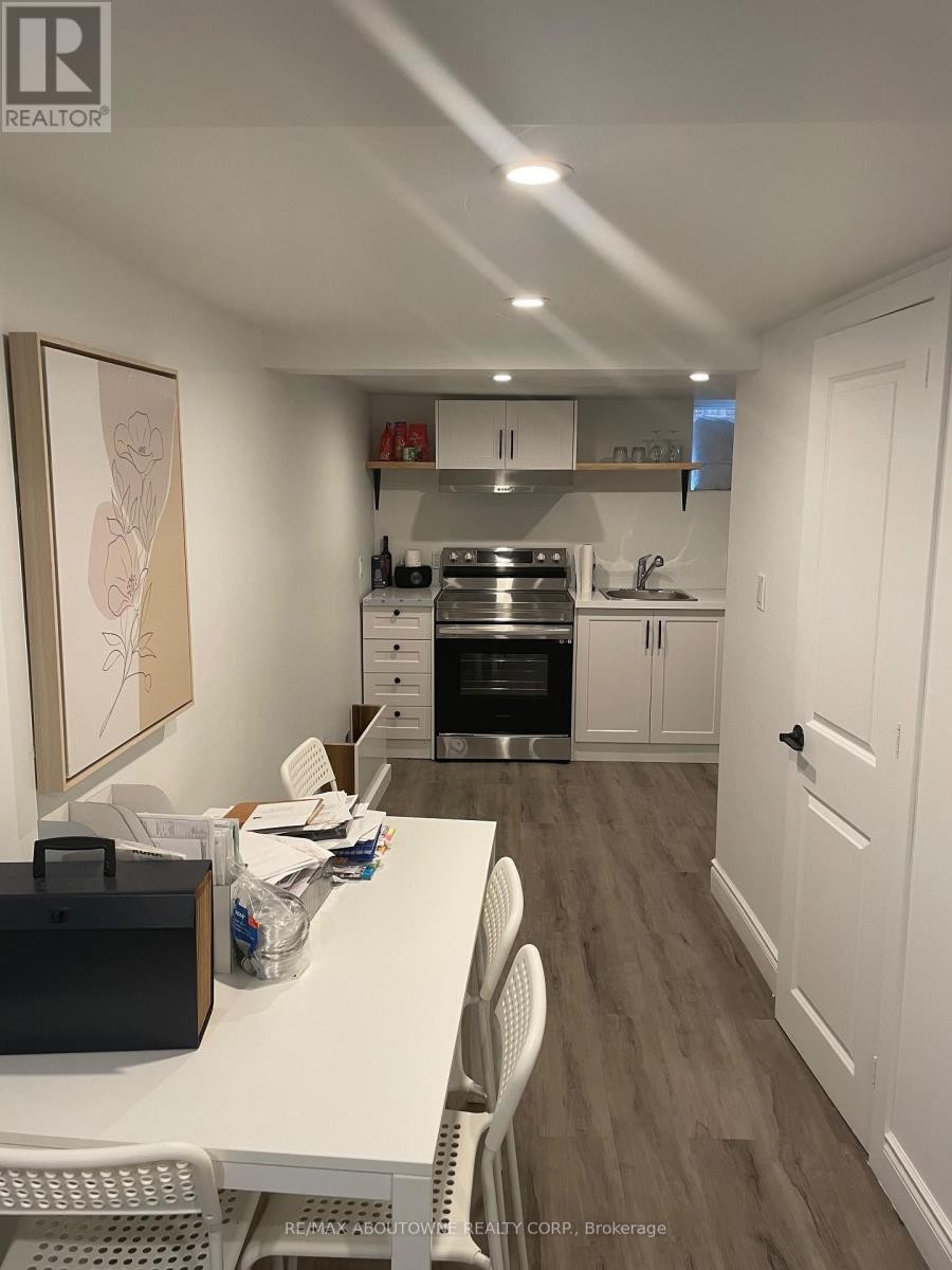 












66 WELLINGTON STREET S

,
Hamilton (Corktown),




Ontario
L8N2R1

