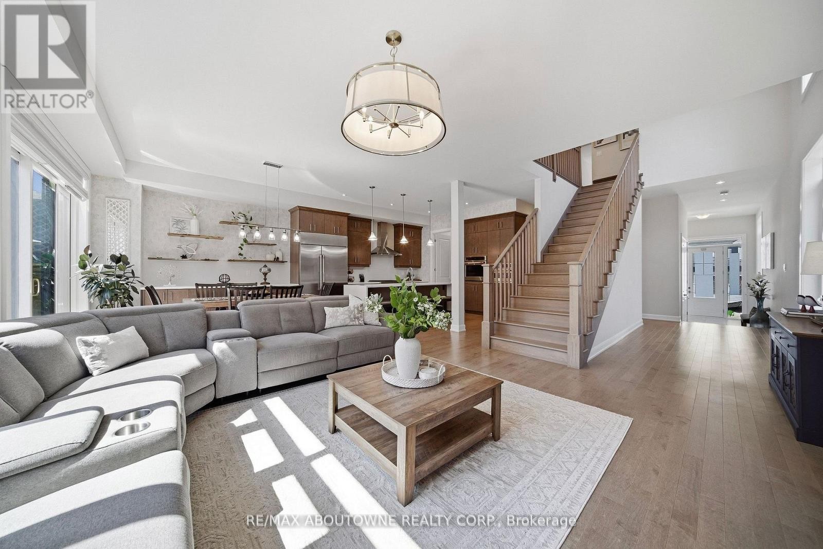 












37 RIESLING STREET

,
Grimsby (Grimsby East),




Ontario
L3M0L2

