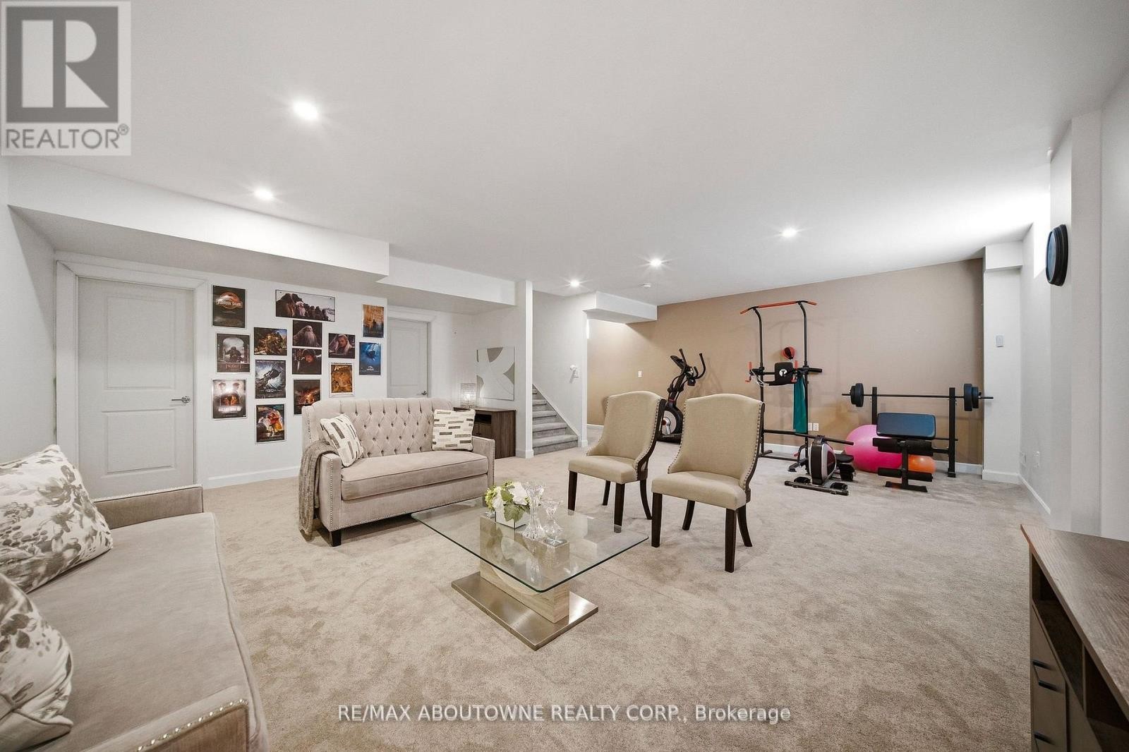 












37 RIESLING STREET

,
Grimsby (Grimsby East),




Ontario
L3M0L2

