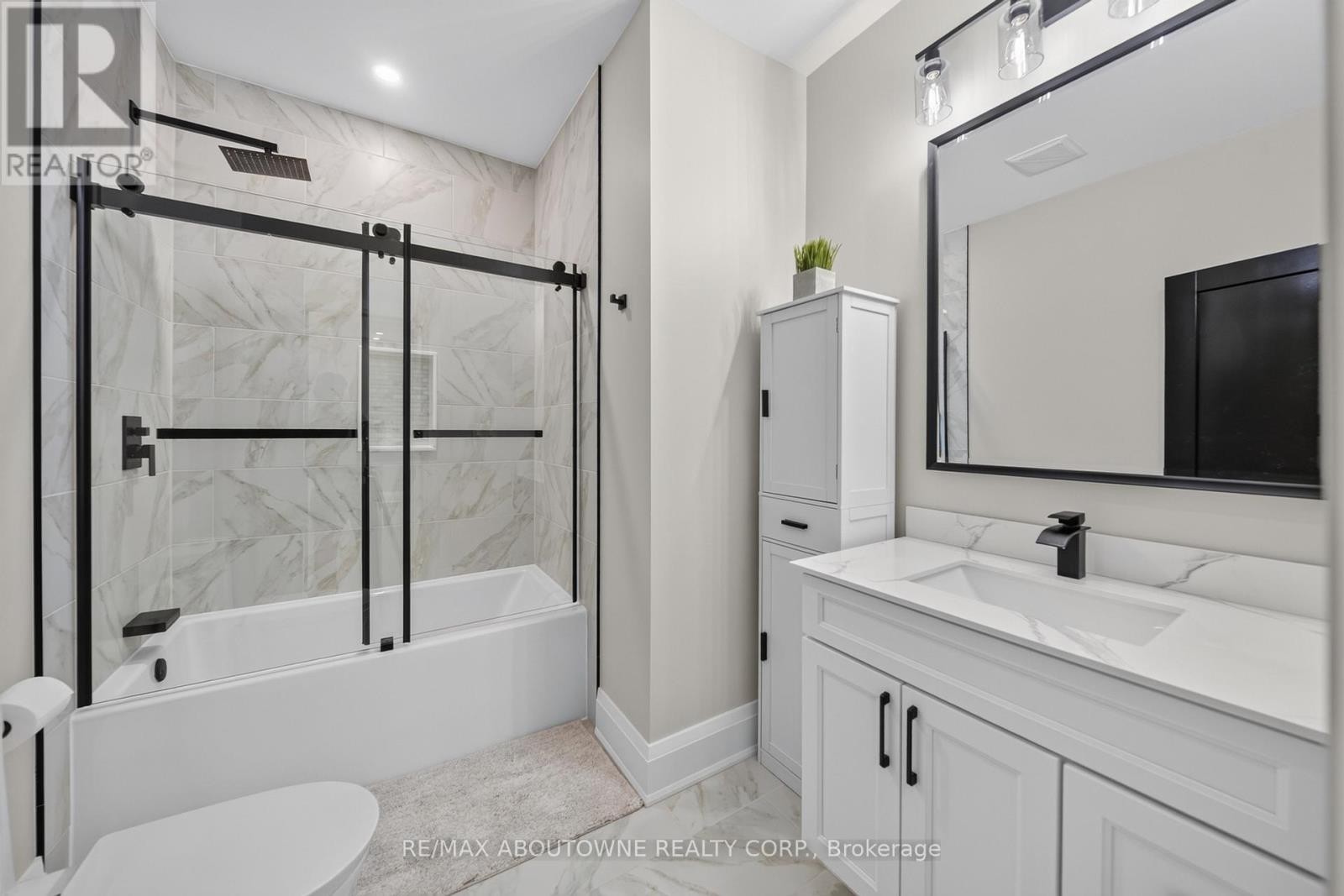 












21 HALDIMAND 66 ROAD

,
Haldimand,




Ontario
N3W1N7

