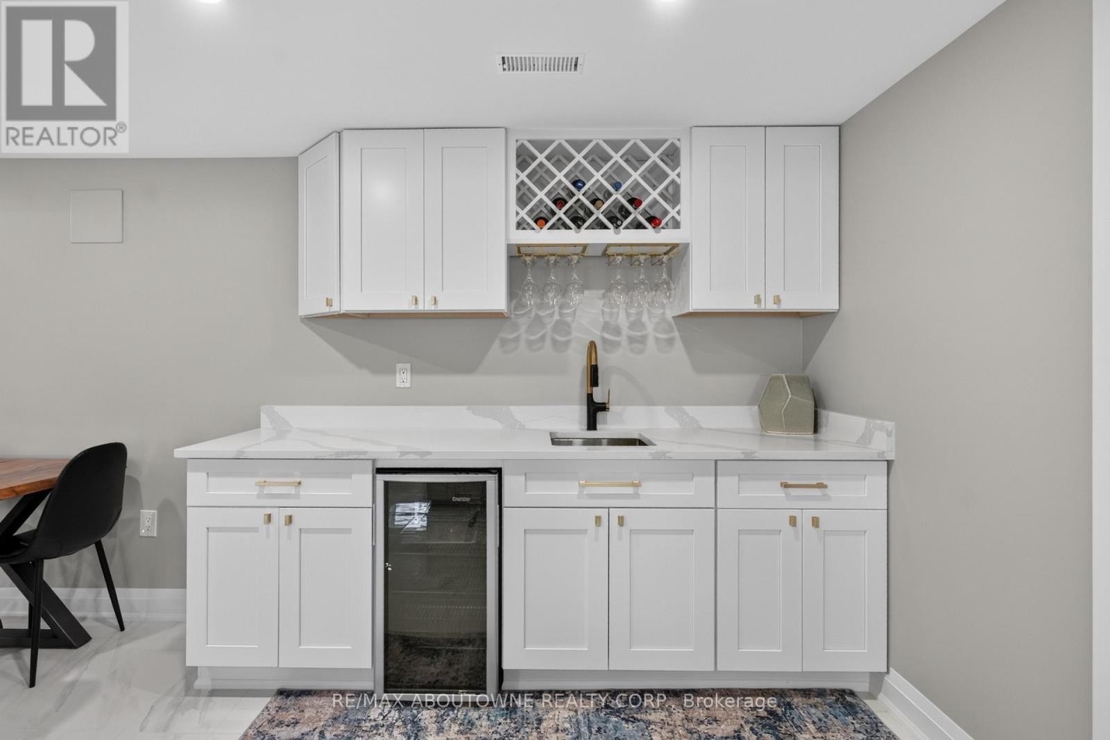 












21 HALDIMAND 66 ROAD

,
Haldimand,




Ontario
N3W1N7


