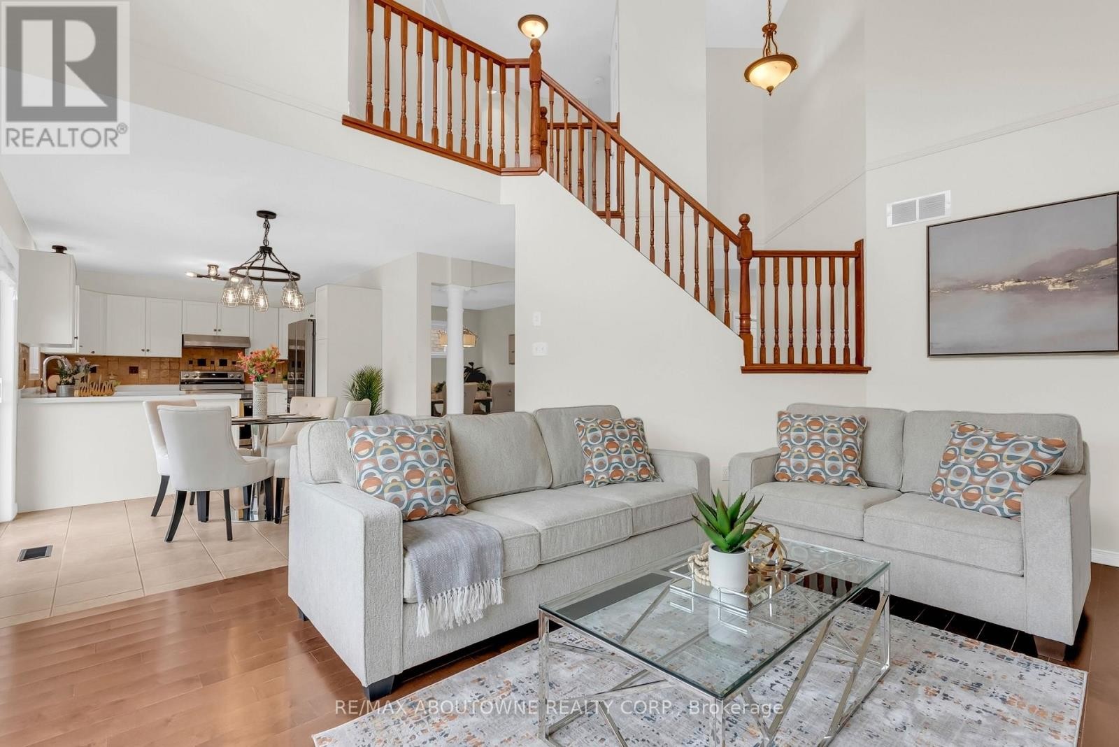 












32 JENSON BOULEVARD

,
Guelph (Pineridge/Westminster Woods),




Ontario
N1L1L1

