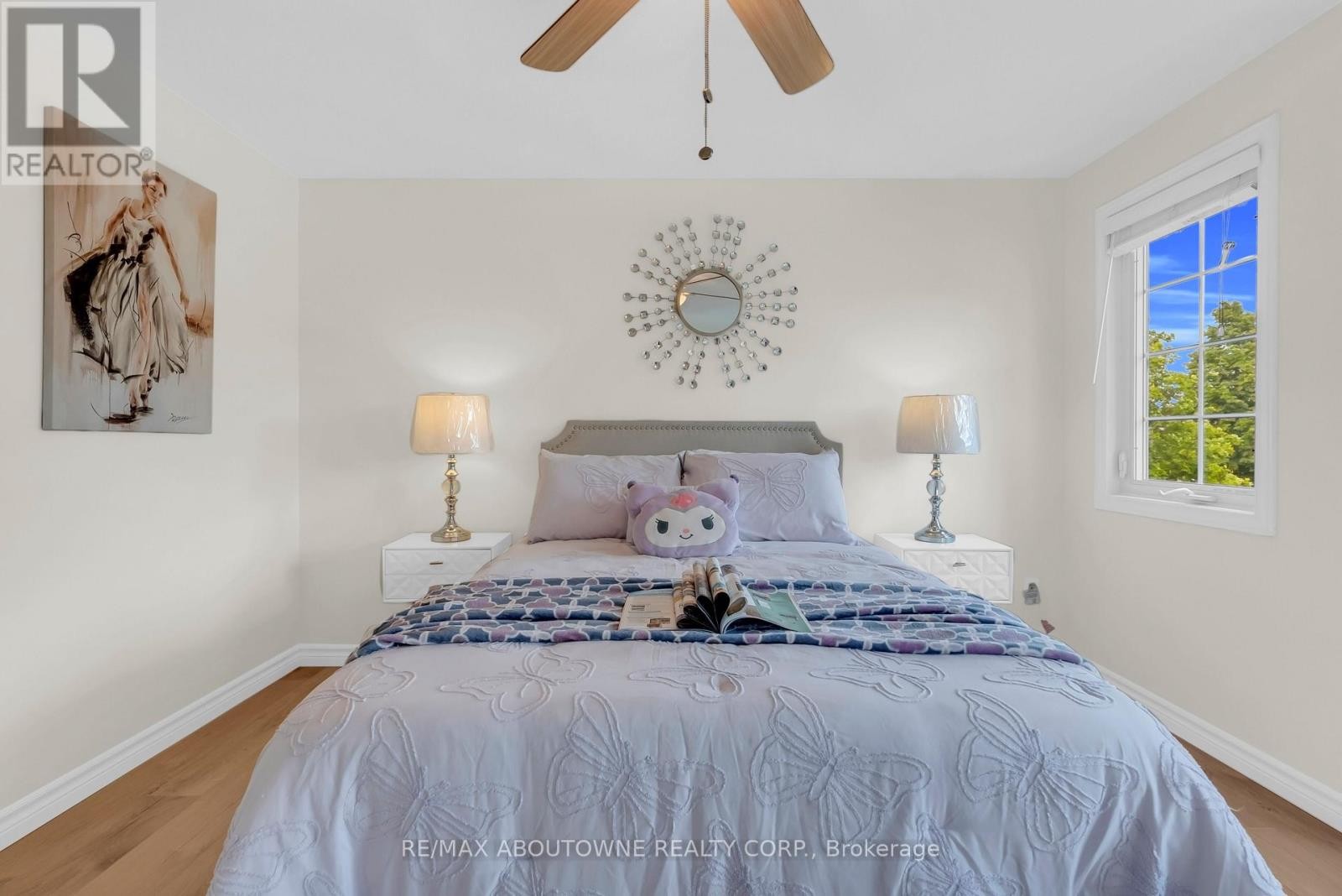 












32 JENSON BOULEVARD

,
Guelph (Pineridge/Westminster Woods),




Ontario
N1L1L1

