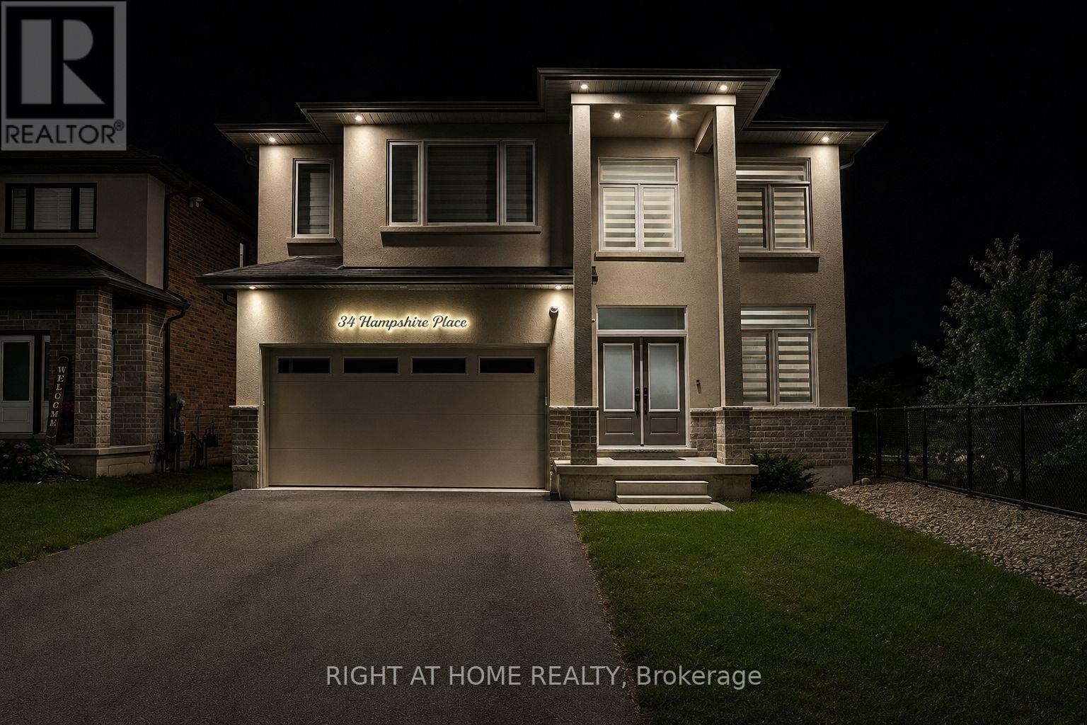 












34 HAMPSHIRE PLACE

,
Hamilton (Stoney Creek Mountain),




Ontario
L8J3W8

