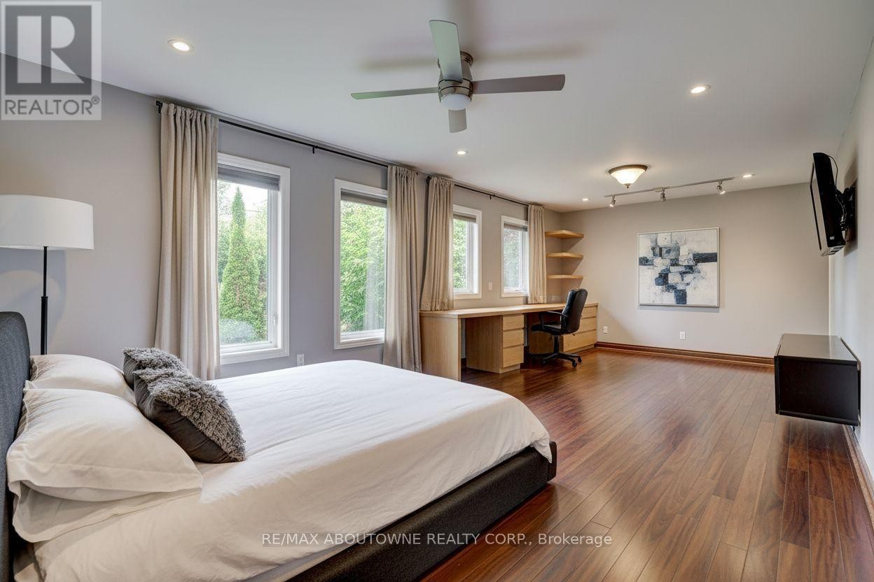 












178 CARLISLE ROAD

,
Hamilton (Carlisle),




Ontario
L0R1H2

