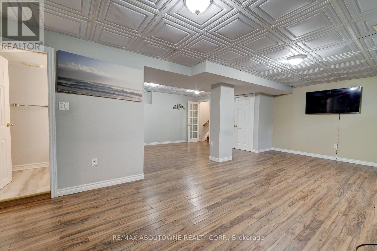 












178 CARLISLE ROAD

,
Hamilton (Carlisle),




Ontario
L0R1H2

