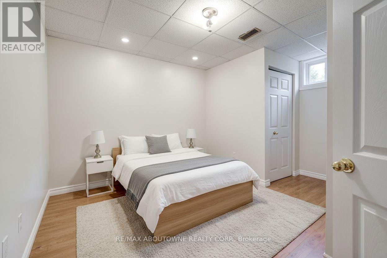 












178 CARLISLE ROAD

,
Hamilton (Carlisle),




Ontario
L0R1H2

