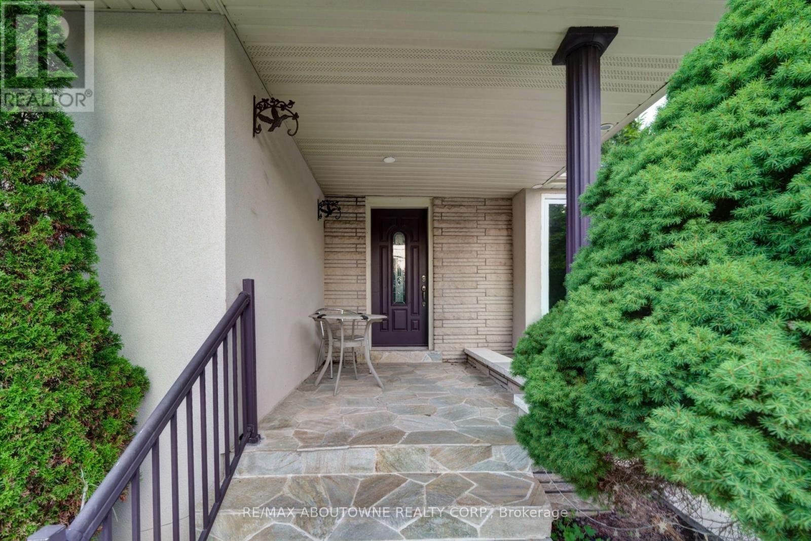 












178 CARLISLE ROAD

,
Hamilton (Carlisle),




Ontario
L0R1H2

