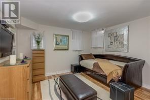 












480 HAMILTON DRIVE

,
Hamilton (Ancaster),




Ontario
L9G2E7

