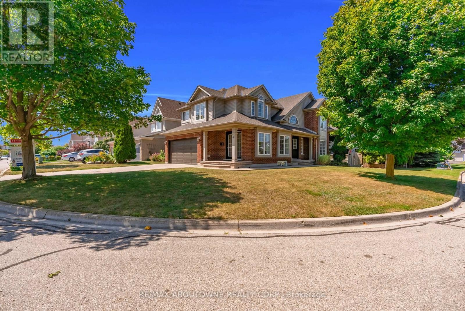 












18 HANEY DRIVE

,
Guelph (Pineridge/Westminster Woods),




Ontario
N1L1N7

