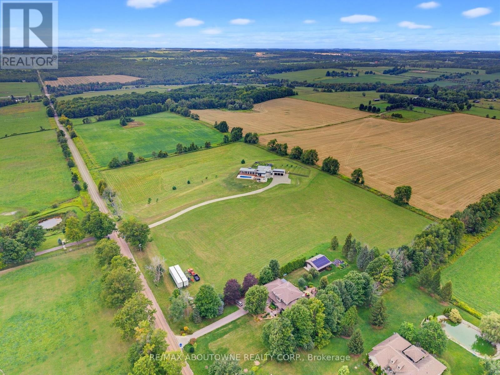 












5709 FOURTH LINE

,
Erin,




Ontario
N0B1Z0

