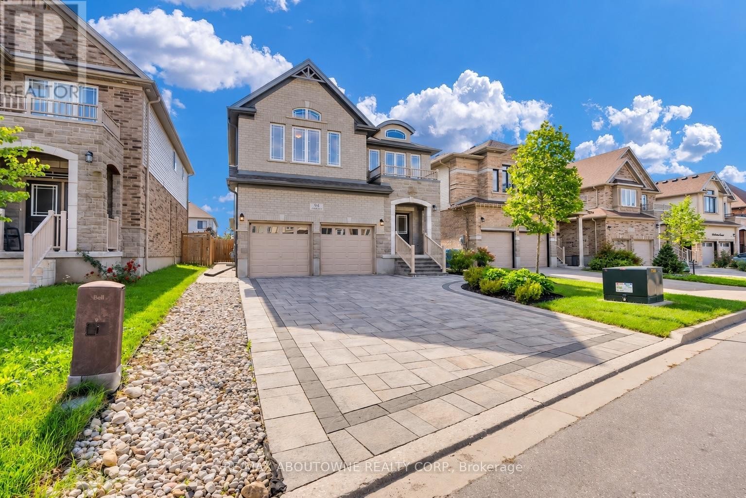 












94 AMBROUS CRESCENT

,
Guelph (Kortright East),




Ontario
N1G0E4

