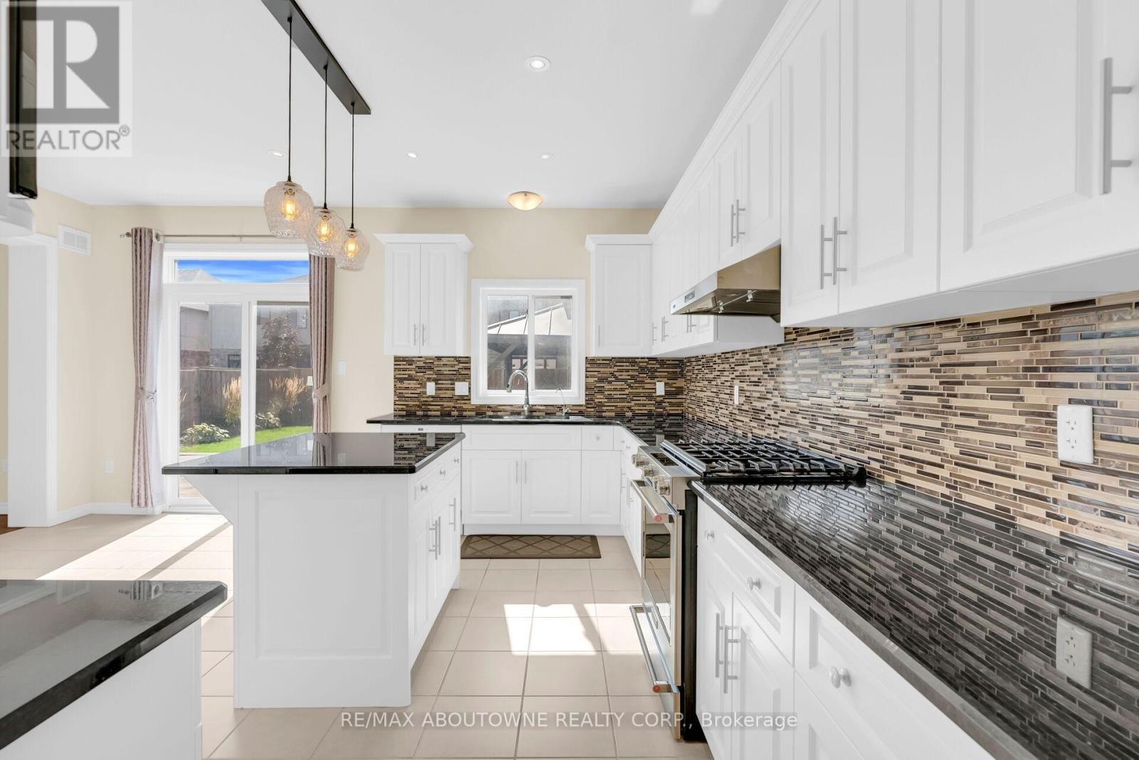












94 AMBROUS CRESCENT

,
Guelph (Kortright East),




Ontario
N1G0E4

