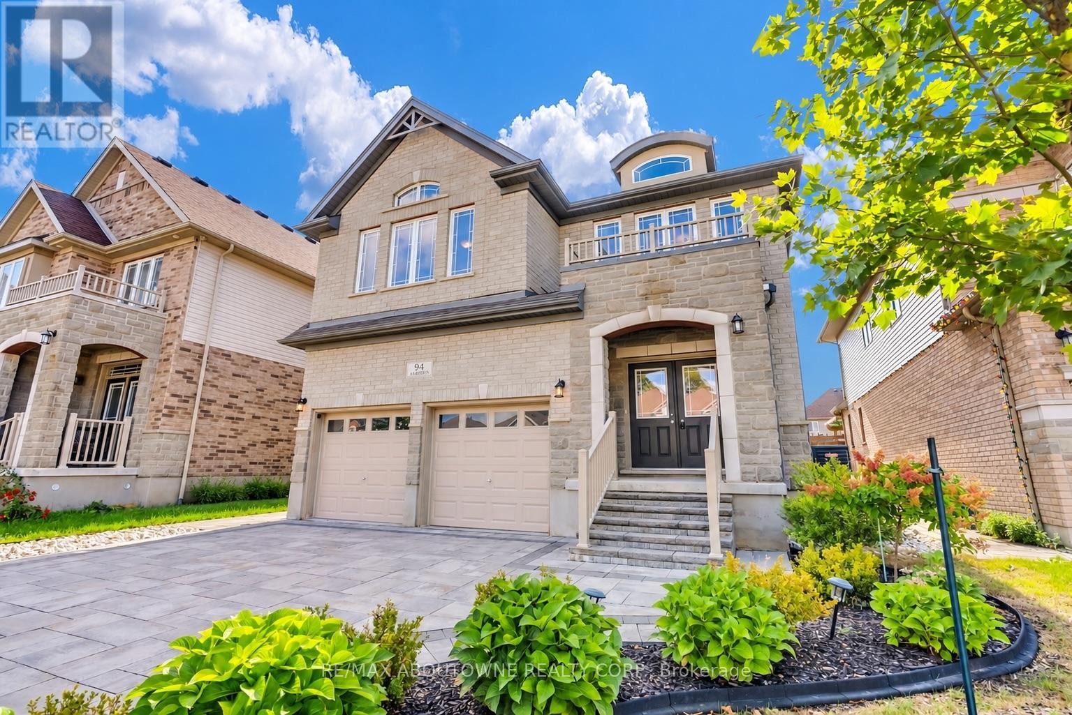 












94 AMBROUS CRESCENT

,
Guelph (Kortright East),




Ontario
N1G0E4

