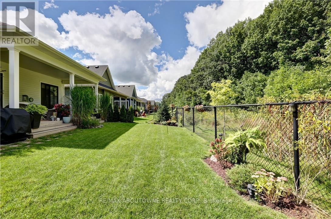 












3352 WHISPERING WOOD TRAIL

,
Fort Erie (Ridgeway),




Ontario
L0S1N0

