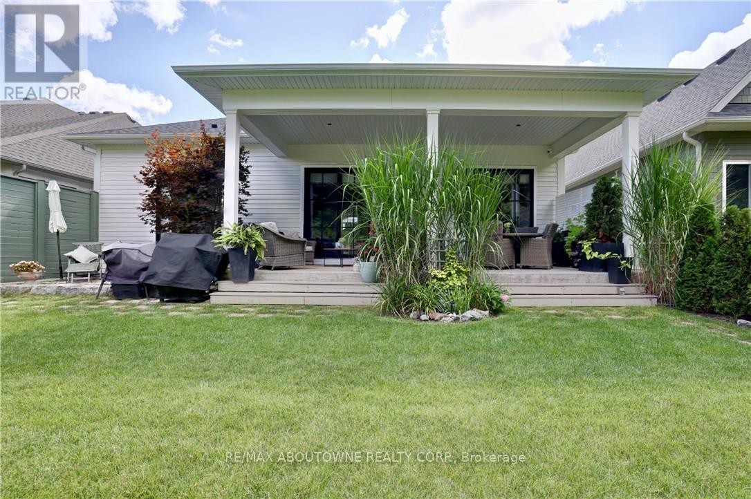 












3352 WHISPERING WOOD TRAIL

,
Fort Erie (Ridgeway),




Ontario
L0S1N0

